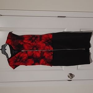 Red and black flora bodycon dress